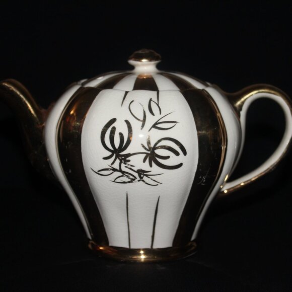 Radiant Sudlow "Rita" Teapot | Vintage Sudlow Burslem Tea Pot | Made in England - Picture 1 of 12